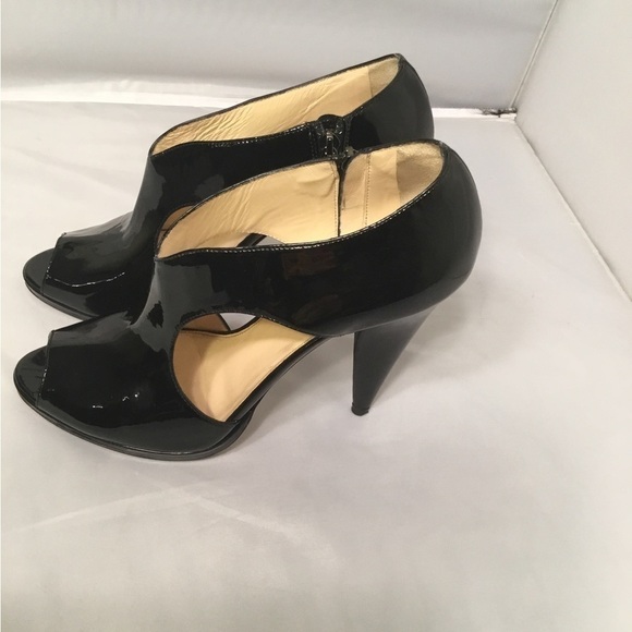 Prada DONNA BLACK CUTOUT PATENT LEATHER SIZE 40 - Picture 1 of 9